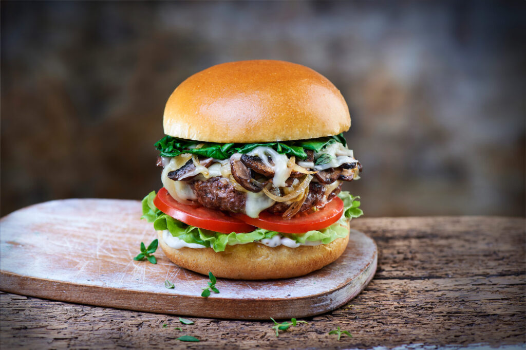 Hamburguesa de brioche de ternera con setas y trufa